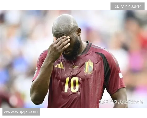 足球明星化身大爷的搞笑瞬间揭秘你绝对想不到的趣味故事 足球明星化身大爷的搞笑瞬间揭秘你绝对想不到的趣味故事